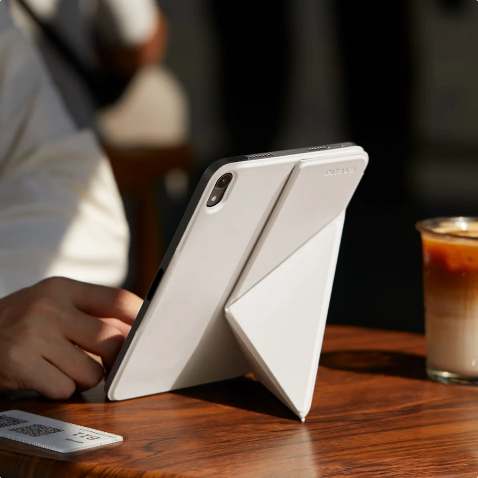 iPad mini 6+iPad mini 7 (A17 Pro),White