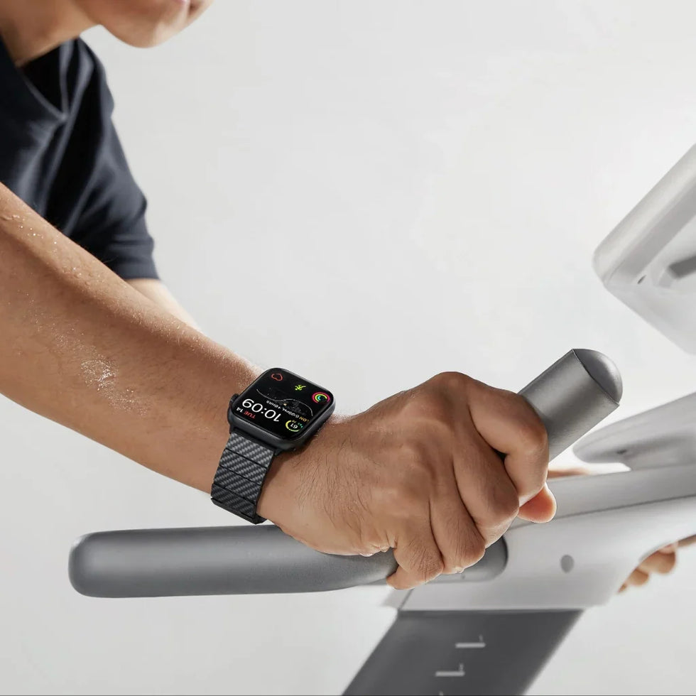 سوار ألياف الكربون لـ Apple Watch
