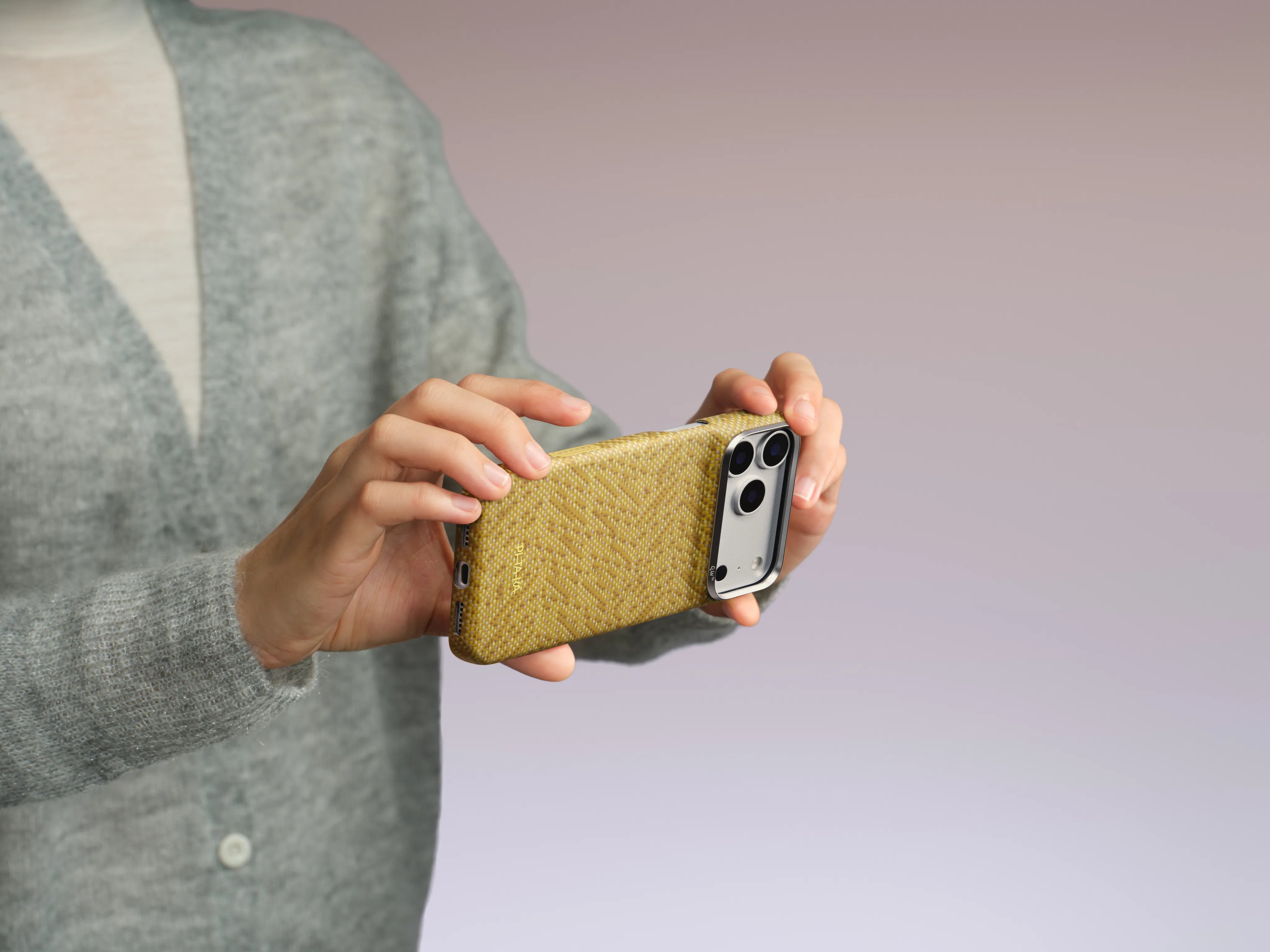 PITAKA iPhone 18 case - 1