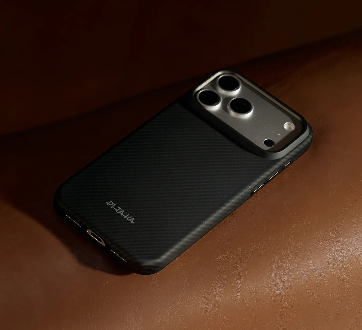 PITAKA iPhone 18 case - 1